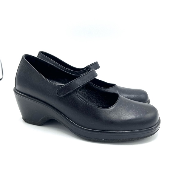 Dansko Mary Jane Black Leather Sandal Size 39 (US 8.5-9) - Picture 3 of 12